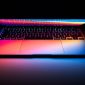 Taskbar Leptop dengan Thema Modern Gratis