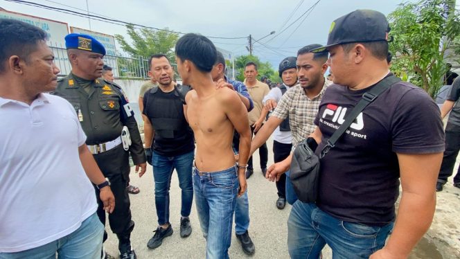 
					Tim Gabungan TNI-POLRI Tangkap 7 Terduga Pelaku Penyerangan Anggota Polres Belawan Di Bagan Deli