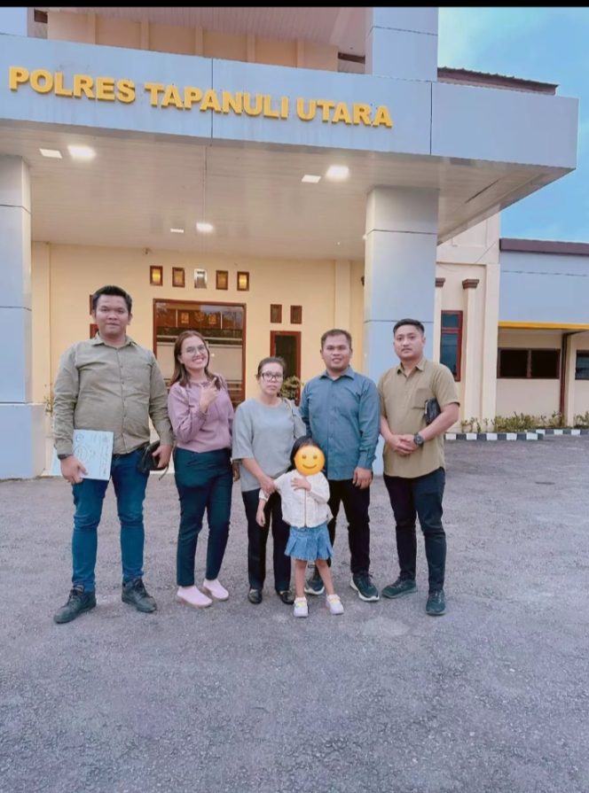 
					Lapor Pak Kapolda Sumut, Terduga Pelaku Pencabulan Balita ‘SS’ di Taput Masih Bebas Berkeliaran.