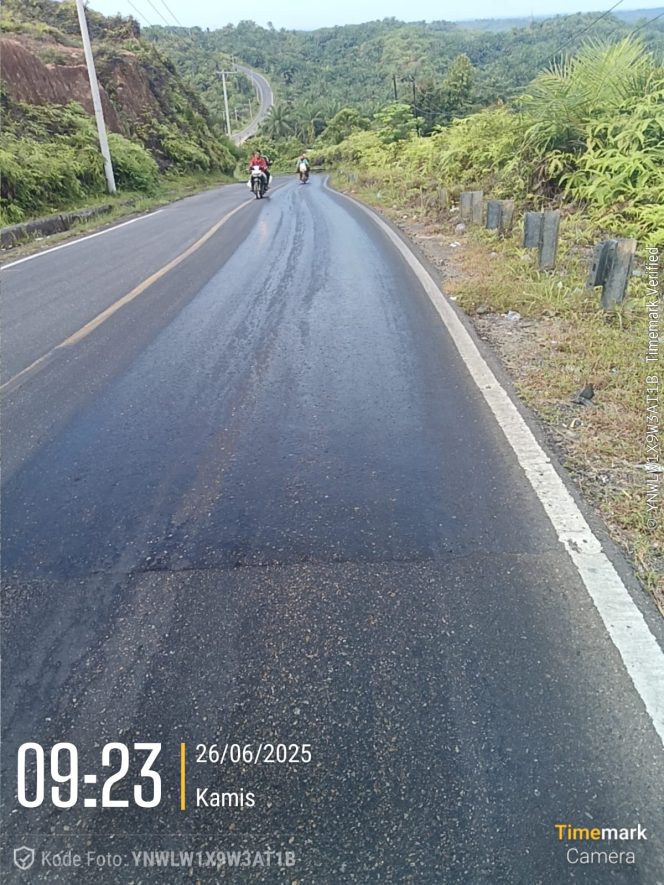 
					Tumpahan CPO Tercecer di Jalan Aspal Sultan Daulat Arah Medan: Ancaman Nyata Bagi Pengguna Jalan