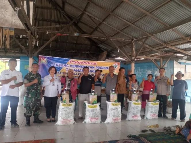 
					Kapolsek Barusjahe Hadiri Penyuluhan Peningkatan Produksi Tanaman Pangan di Desa Semangat