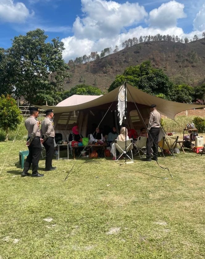 
					PATROLI WISATA SATPAMOBVIT POLRES TANAH KARO JAGA KONDUSIVITAS DPSP DANAU TOBA