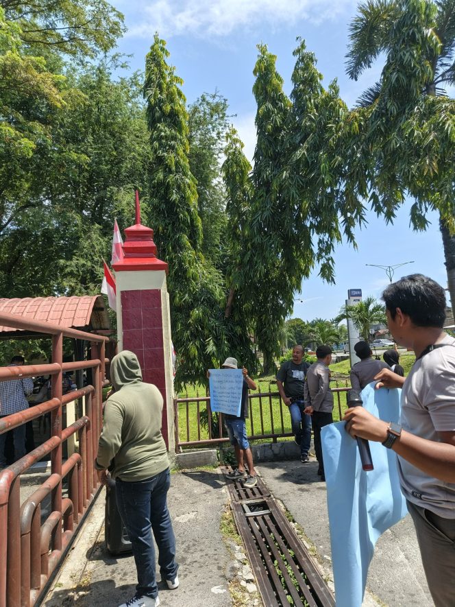 
					TWC Demo Poldasu Desak Dugaan Ijazah Palsu Wakil Bupati Langkat Diusut