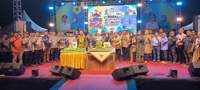 
					*Koramil 11/KP Hadiri Kegiatan Penutupan HUT Kabupaten Labuhanbatu Selatan ke 17*