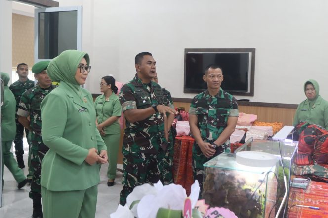 
					*Dandim Letkol Inf Yudy Ardiyan Saputro,S.I.P Sambut Kunjungan Danrem 022/PT di Makodim 0209/LB*