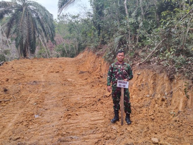 
					Satgas TMMD 125 Kodim 0209/Labuhanbatu Cek Jalan Sepanjang 4.500 Meter di Desa Tanjung Medan