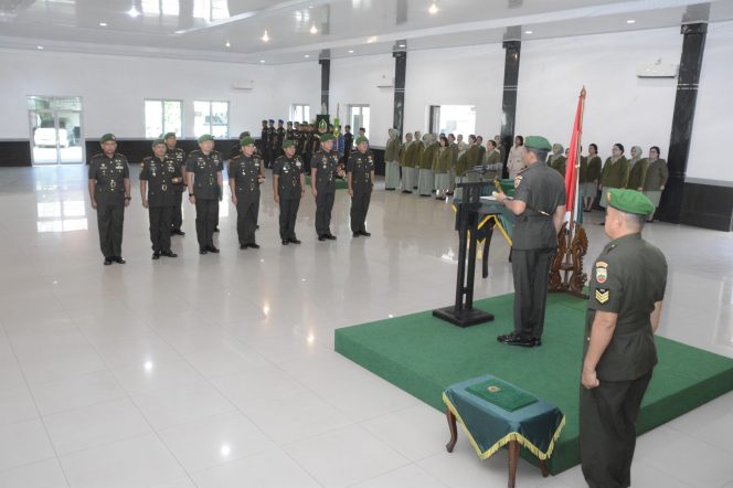 
					Danrem 023/KS Pimpin Sertijab Kasrem dan Tiga Dandim