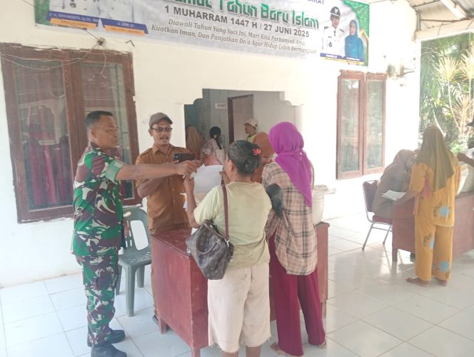 
					*Babinsa Koramil 03/SB Melaksanakan Kegiatan Pengawasan Pendistribusian Bantuan Pangan di Desa Sei Baru*