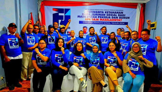 
					BLUSUKAN WAPRES GIBRAN KE PASAR & SAWAH DIKRITIK FORUM JAMSOS. RAKYAT BUTUH 19 JUTA LAPANGAN KERJA
