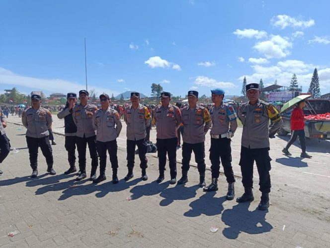 
					Polres Tanah Karo Amankan Kegiatan KKR Akbar Pemuda/Pelajar Se-Kabupaten Karo