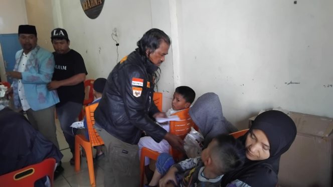 
					“Anak Yatim – Piatu dan Ibu Doakan Ketua LMP Karo beserta Keluarga Besar agar Sehat, Terlindungi dan Urusan Di Permudah . “