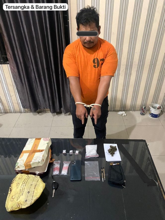 
					Satresnarkoba Polres Tanah Karo Tangkap Pengedar Narkoba di Dua Lokasi, 90 Gram Lebih Sabu Diamankan