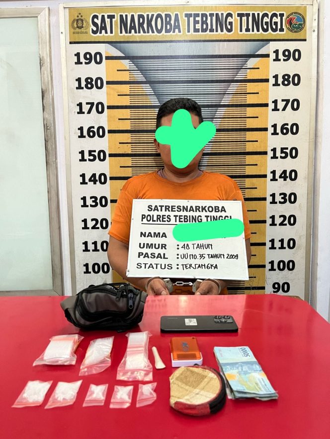 
					Polres Tebingtinggi Gerebek Terduga Pengedar Sabu 12,75 Gram Dari Sebuah Gubuk