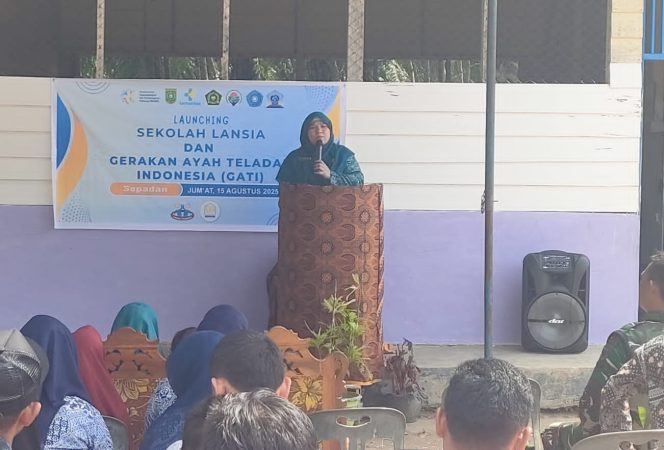 
					Ibu Walikota Subulussalam dan Kades Sepadan laouncing Sekolah Lansia Kota Subulussalam