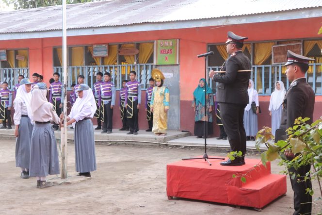 
					Kapolres Tanah Karo Jadi Irup Upacara HUT RI ke-80 di Yayasan Pendidikan Muhammadiyah Kabanjahe