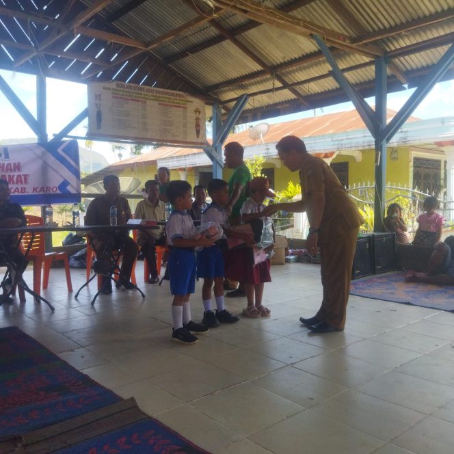 
					Pemerintahan Desa Lau Garut, di dampingi Camat Mardingding Laksanakan Sosialisasi Penyuluhan dan Pelatihan Pendidikan Bagi Masarakat Lau Garut. Tahun 2025.