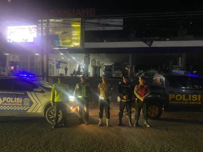 
					Polres Tanah Karo Gelar Patroli Malam Jaga Kamtibmas Tetap Kondusif