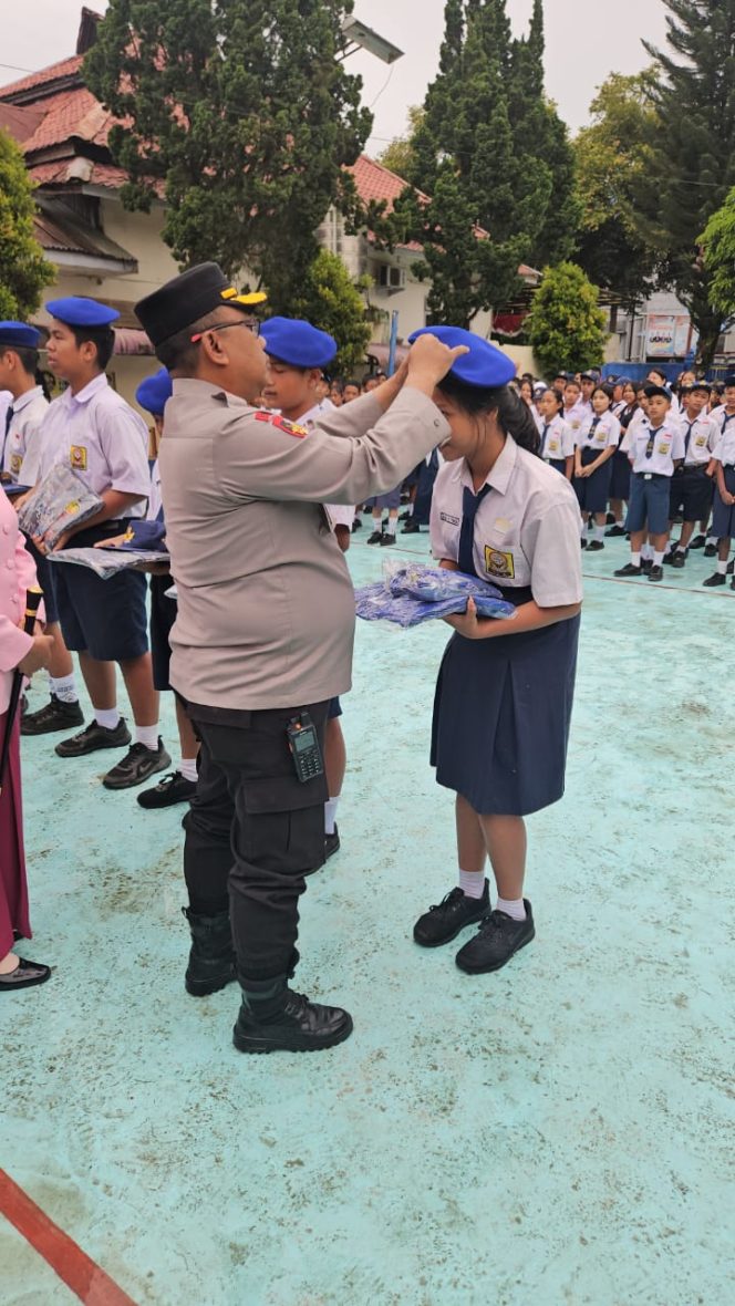 
					Polres Tanah Karo Gelar Police Go To School di SMP Kemala Bhayangkari Kabanjahe
