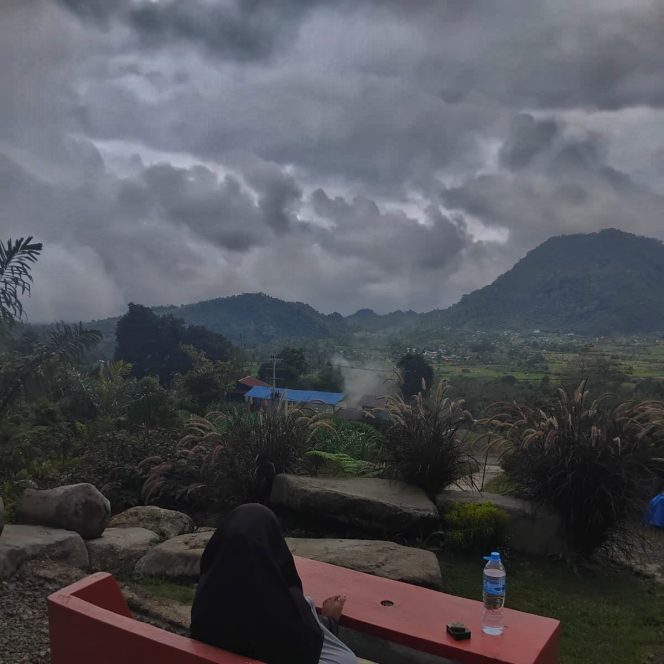*BMKG Ingatkan Potensi Hujan Lebat Disertai Petir dan Angin Kencang di Sumatera Utara*