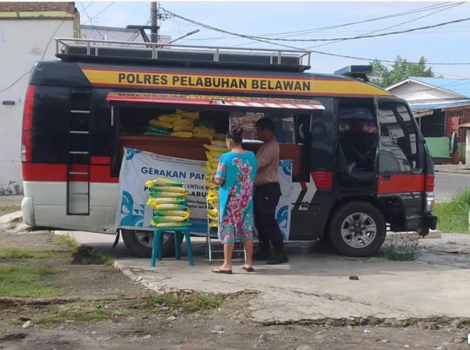 *Polres Pelabuhan Belawan Gelar Gerakan Pangan Murah Polri, Sediakan Beras Murah untuk Warga*