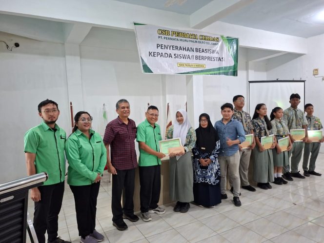 
					Program CSR Permata Cerdas, PT PHPO Bantu Beasiswa ke SMKN 3