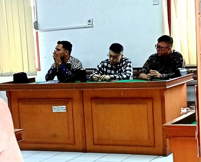 
					Rapat Kreditur Dalam PKPU -T Pabrik Sepatu PT Girvi Mas Berlangsung Alot dan Memanas.