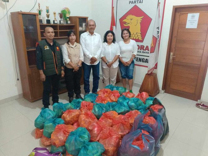 
					PC PIRA Tapanuli Tengah Salurkan Sembako untuk Korban Banjir dan Longsor di Sigotom, Tukka