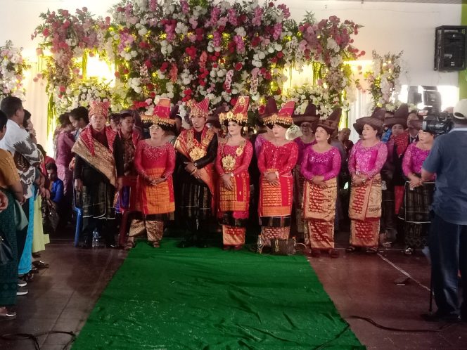 
					Ketua DPC LSM KPK. RI. Kabupaten Karo. Ucapkan Selamat Atas Pernikahan Resepsi Pernikahan Anak Kepala Desa Pergendangen Tigabinga