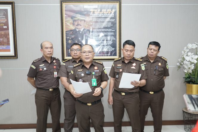 
					Perkembangan Penanganan Perkara Tindak Pidana Korupsi Pekerjaan Konstruksi Penataan Kawasan Waterfront City Pangaururan dan Kawasan Tele Kawasan Strategis Pariwisata Nasional (KSPN) Danau Toba TA.2022