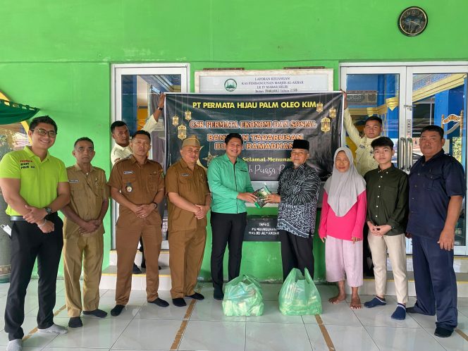 
					PT PHPO KIM Bantu Bahan Minuman Tadarusan