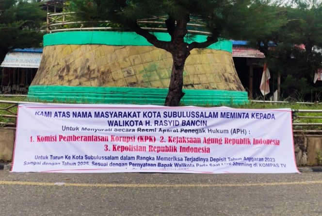 
					KETIDAKSINKRONAN DPRK DAN WALIKOTA SUBULUSSALAM TERUNGKAP, MASYARAKAT DUKUNG PENYELIDIKAN NASIONAL