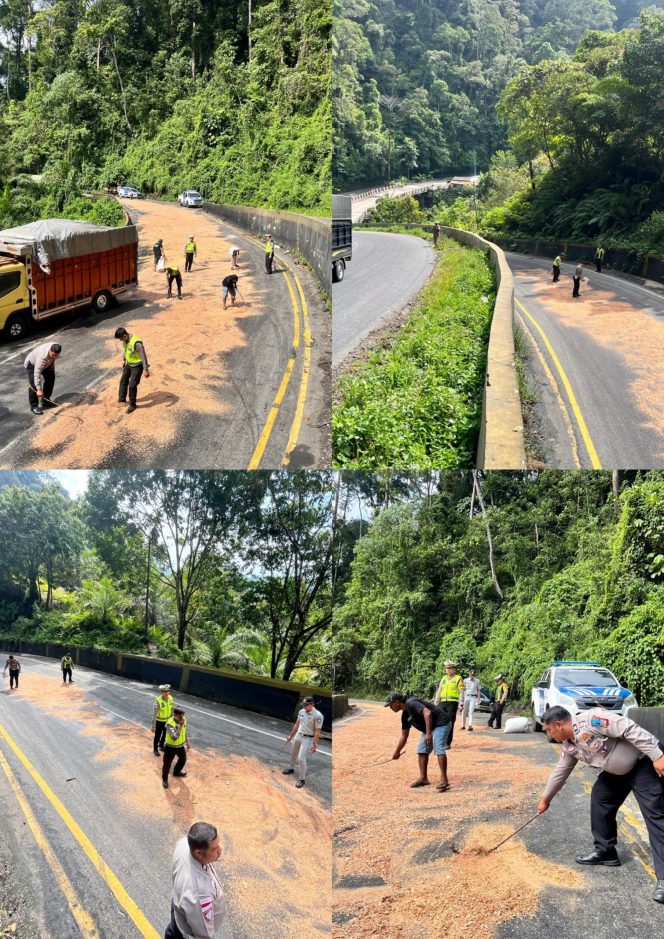 
					Cegah Laka Lantas Di Operasi Keselamatan Seulawah 2026, Satlantas Polres Subulussalam Tabur Serbuk Kayu Di Tanjakan Kedabuhan