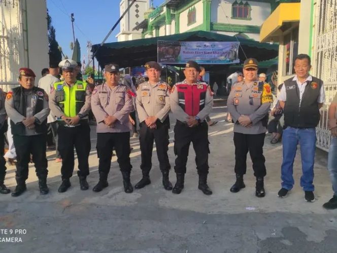 
					Pengamanan Humanis Polres Karo, Sholat Idul Fitri di Tanah Karo Berlangsung Aman dan Khidmat