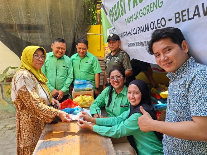 
					Atasi Lonjakan Harga Minyak Goreng, PT PHPO Buka Pasar Murah di Belawan