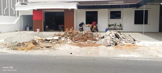 
					Diduga Adanya Pembiaran Oleh Kadis DLH Kota Medan Terkait Penebangan Pohon Dijalur Hijau