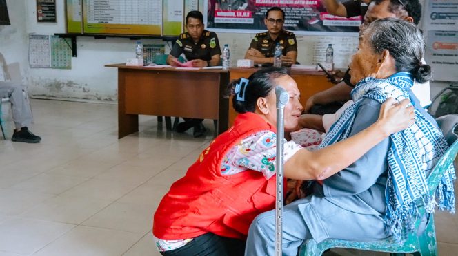 
					Berurai Airmata, Pencuri Uang Di Kabupaten Batubara Di Bebaskan Jaksa Setelah Dimaafkan Korbannya