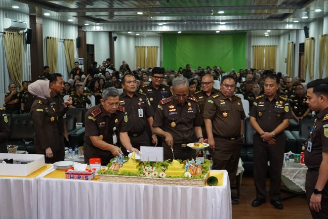 
					REFLEKSI & MOMENT PENTING SEJARAH PENEGAKAN HUKUM, KEJATI SUMATERA UTARA GELAR SYUKURAN HARI BHAKTI ADHYAKSA KE-66