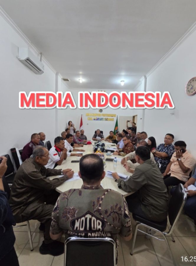
					Raja Nagur Bolag dan Kuasa Hukum Sesalkan PT Bridgestone Rubber Estate Absen Dalam Mediasi yang Dihadiri Oleh DPRD Sumut.