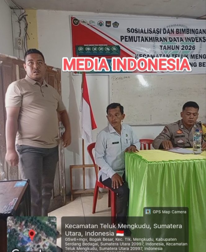 
					Larang Ambil Dokumentasi Ketika Meliput Mediasi Antara Warga Dusun 6 Dengan Pengusaha Ternak Ayam di Kantor Desa Bogak Besar, Oknum Kadus Diduga Halangi Tugas Pers.