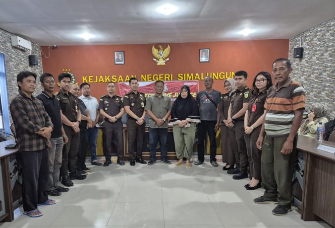 
					Terjebak Dan Menyesal Telah Membeli Barang Hasil Kejahatan, Warga Simalungun Bernafas Lega Setelah Dibebaskan Jaksa Melalui Restoratif Justice