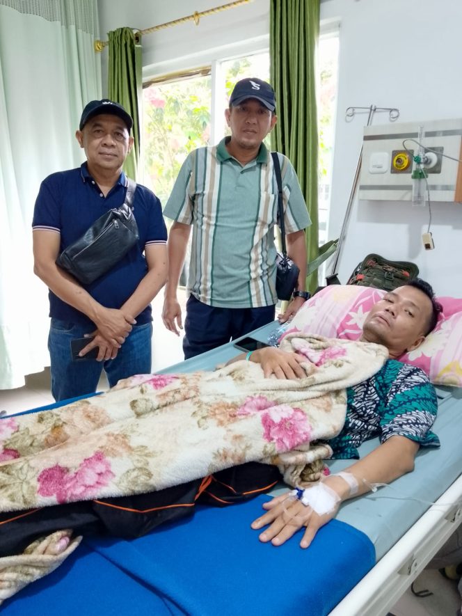 
					Ketua MIO Sumut dan Ketua MIO Karo Kunjungi Joe Sidjabat di RS Advent, untuk Solidaritas Organisasi dan Kebersamaan