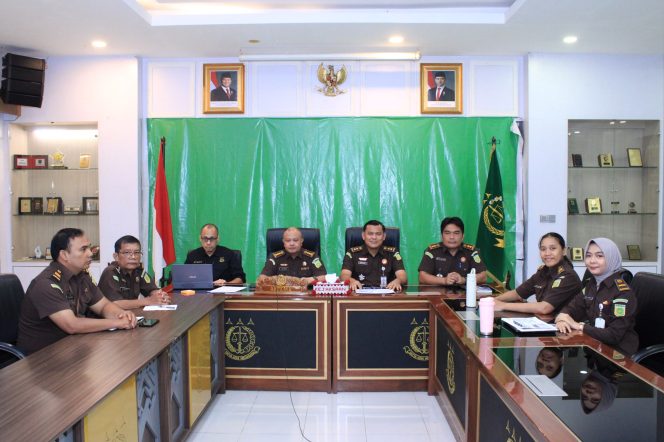
					Asisten Pemulihan Aset Laksanakan Rapat Koordinasi Bersama Satuan Kerja Kejaksaan Negeri Se Wilayah Hukum Kejaksaan Tinggi Sumatera Utara Secara Virtual