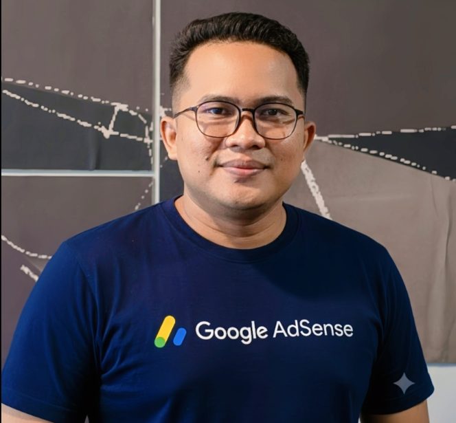 
					Dari Ketikan Iseng Menjadi Portofolio Nyata: Kisah Arjun Abdi Hutagalung Raup Ratusan Juta dari Menulis